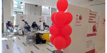 Με μεγάλη συμμετοχή πολιτών πραγματοποιήθηκε η 51η Εθελοντική Αιμοδοσία του Δήμου Αμαρουσίου, σε συνεργασία με τη Νοσηλευτική Υπηρεσία Αιμοδοσίας του νοσοκομείου «Αμαλία Φλέμινγκ», η οποία διεξήχθη το διήμερο 17 και 18 Φεβρουαρίου