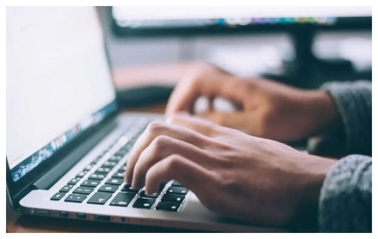 Ξεκινούν οι αιτήσεις για το Πρόγραμμα ψηφιακής εκπαίδευσης και ενδυνάμωσης πολιτών άνω των 65 ετών και ατόμων με αναπηρία