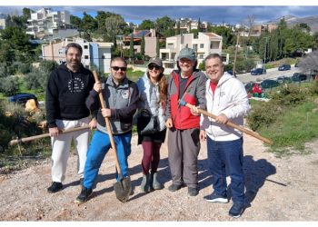Με πολύ μεγάλη επιτυχία πραγματοποιήθηκε άλλη μία Δράση Εθελοντικής Δενδροφύτευσης, η 2η για τη φυτευτική περίοδο 2026 που διοργάνωσε ο ΣΠΑΠ σε συνεργασία με το «Όλοι Μαζί Μπορούμε» και στο Περιβάλλον και τον Δήμο Παλλήνης στο Πεντελικό Όρος