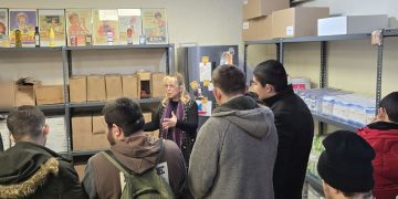 Τα παιδιά του ΕΕΕΕΚ της πόλης προσφέρουν στο Κοινωνικό Παντοπωλείο