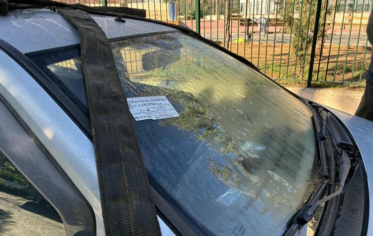 Συνεχίζεται η απομάκρυνση εγκαταλελειμένων οχημάτων στον Δήμο Μεταμόρφωσης