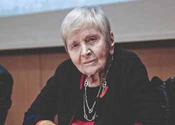 Ελένη Γλύκατζη - Αρβελέρ: Πάνω απ’ όλα «ανθρωπιά»!