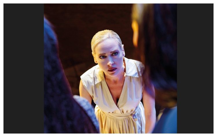 Συνέντευξη της ηθοποιού στην εφημερίδα ΑΜΑΡΥΣΙΑ και στην Κατερίνα Φραγκουλάκη