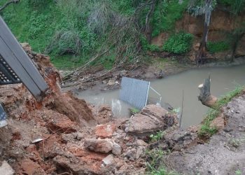 Κατέρρευσαν τα πρανή στο ρέμα Γιαμπουρλά