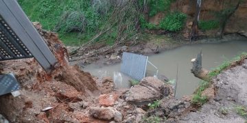 Κατέρρευσαν τα πρανή στο ρέμα Γιαμπουρλά
