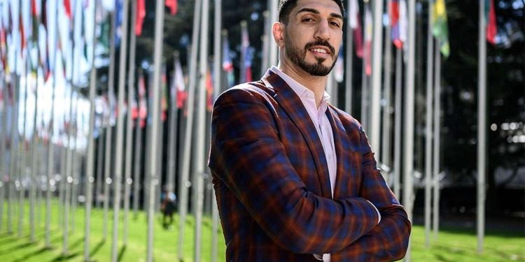 Ενές Καντέρ Freedom στην «Α»: «Αν θέλεις να αλλάξεις τα πράγματα, πρέπει να τα βάλεις με τους μεγάλους»