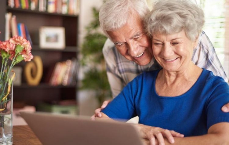 Ψηφιακή Εκπαίδευση και Ενδυνάμωση Ηλικιωμένων