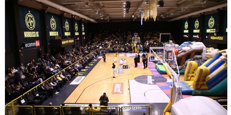 Πλήθος κόσμου βρέθηκε στις εξέδρες και το παρκέ του κλειστού του Αγίου Θωμά την Κυριακή 8 Φεβρουαρίου, στο πλαίσιο του 3ου Family Festival και της κοπής της πρωτοχρονιάτικης πίτας του Γυμναστικού Συλλόγου Αμαρουσίου (ΓΣΑ)....