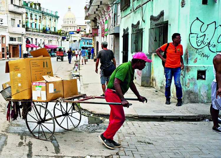 Κούβα: Στη δίνη της κρίσης