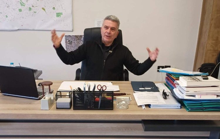 Ο Παναγιώτης Μανούρης μιλάει εφ’ όλης της ύλης…