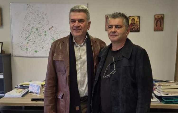 «Ξύλο και βότσαλο» στη Δημοτική Πινακοθήκη