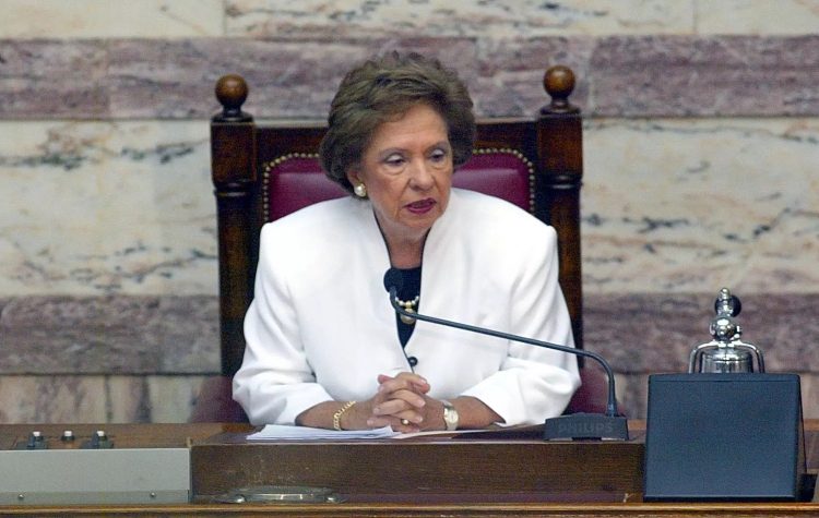 Απεβίωσε η Άννα Ψαρούδα - Μπενάκη