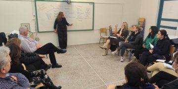 Eπτά συζητήσεις… στήριξης γονέων μαθητών Λυκείου