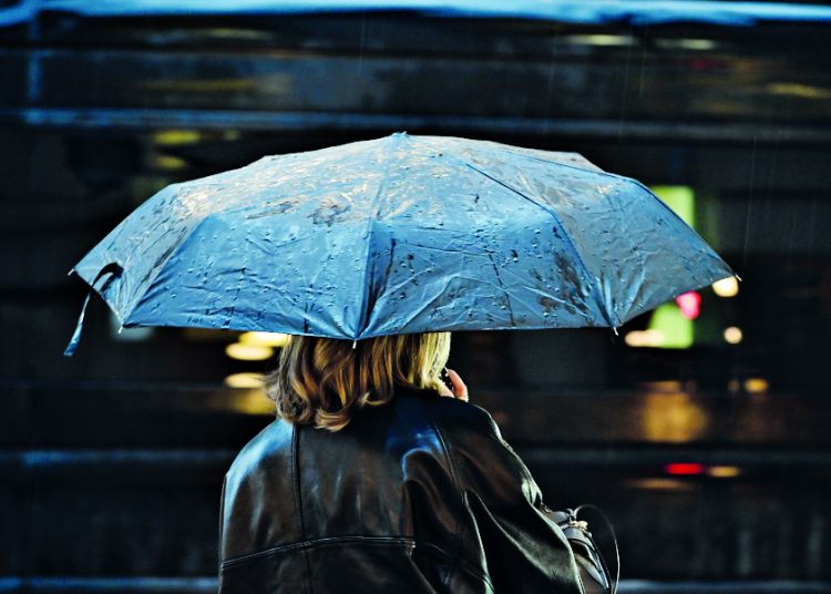 «Ράβδος στη γωνία, άρα βρέχει»…