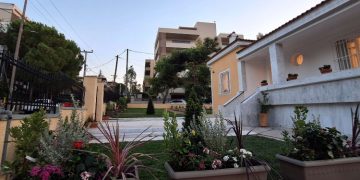 Εγκαίνια για την «Ανοιξιάτικη έκθεση χρωμάτων» στη Δημοτική Πινακοθήκη