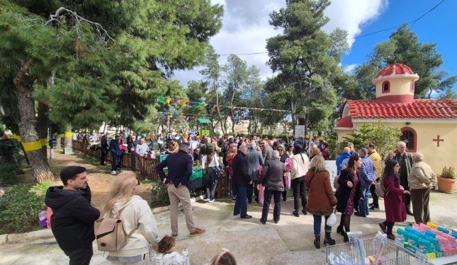 Εγκαινιάστηκε η παιδική χαρά στην πλατεία Ελευθερίας