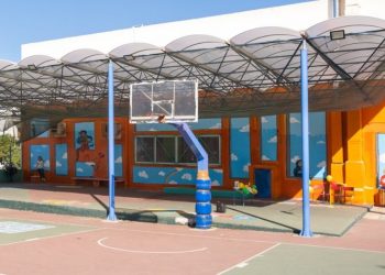 Τοποθετήθηκε το στέγαστρο στο 7ο δημοτικό σχολείο Νέας Ιωνίας