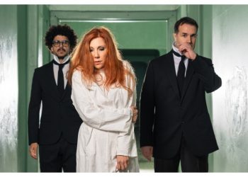 εμπνευσμένη από το έργο «Νόρα ή Το Κουκλόσπιτο» του Χένρικ Ίμπσεν, σε δημιουργικό διάλογο με τον «Φάουστ» του Γκαίτε