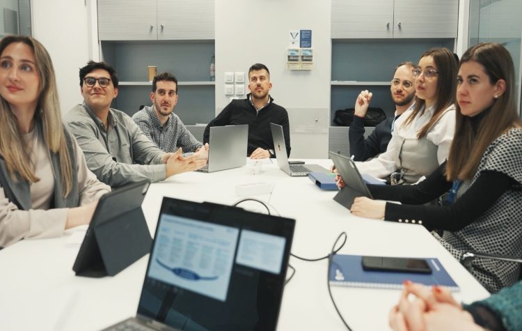 H HELLENiQ ENERGY δημιουργεί τη νέα γενιά στελεχών της Ενέργειας