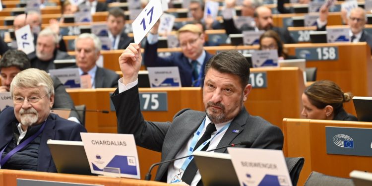 Στη συνεδρίαση της Ευρωπαϊκής Επιτροπής των Περιφερειών ο περιφερειάρχης Αττικής Νίκος Χαρδαλιάς