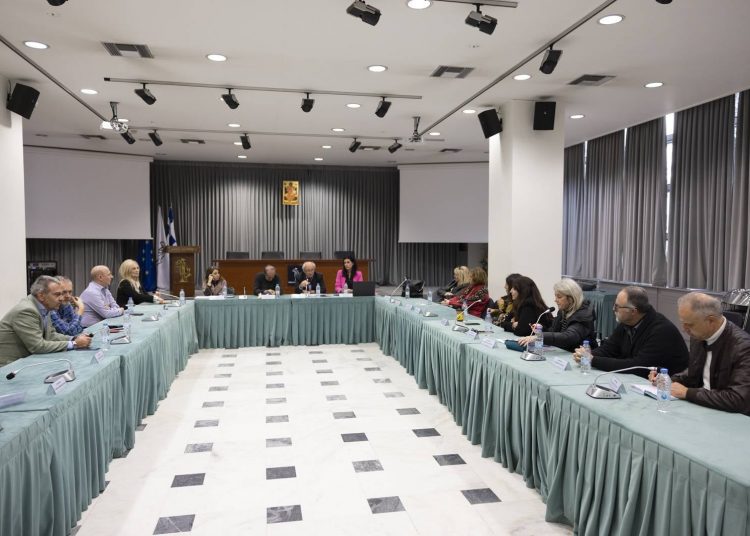 Δημαρχείο Αμαρουσίου: Συναντήσεις της διοίκησης με διευθυντές Δημοτικών και Νηπιαγωγείων