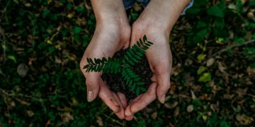 Η Μεταμόρφωση γιορτάζει την Ποίηση και το Θέατρο με μαθητές