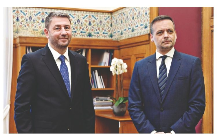 ΠΑΣΟΚ: Σε αναζήτηση κατεύθυνσης