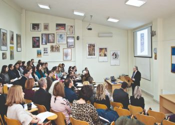 Bullying προς τον εκπαιδευτικό: Όταν ο εκπαιδευτικός φοβάται να μπει στην τάξη…