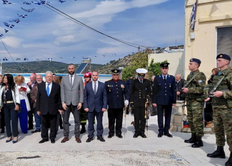 Από τα Βριλήσσια στο Αγαθονήσι: Με έντονο συμβολισμό η παρέλαση για την 25η Μαρτίου