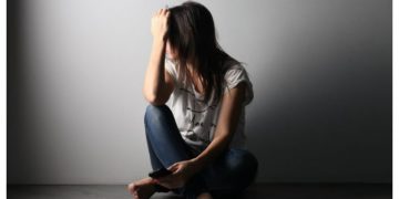 “Εφηβεία, ο ‘’ξένος’’ στο σπίτι μας” από τη Σχολή Γονέων