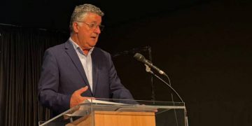 Καταγγελία για τη συμπεριφορά του Γ. Λογοθέτη – Τι απαντά ο ίδιος