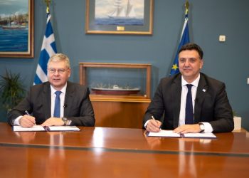 HELLENiQ ENERGY: Δωρεά για την αναβάθμιση της ψηφιακής υποδομής του ΥΝΑΝΠ