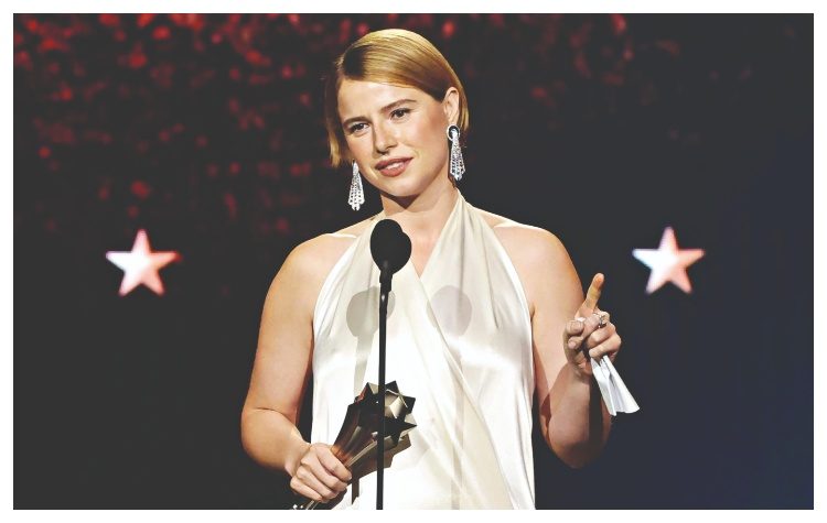 Jessie Buckley: «Η υποκριτική με έσωσε»