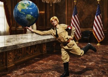 Ο «Μεγάλος Δικτάτωρ» στη σκηνή BRECHT-2510