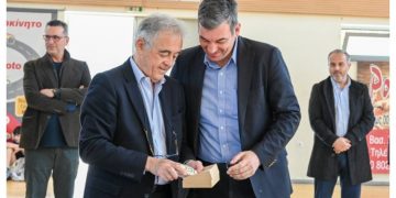 Με τη συμμετοχή πλήθος κόσμου η Νίκη Αμαρουσίου έκοψε την πρωτοχρονιάτικη πίτα της!