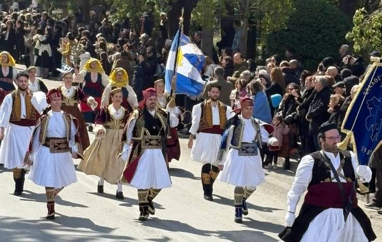 Παρέλαση 25ης Μαρτίου στον Δήμο Παπάγου - Χολαργού