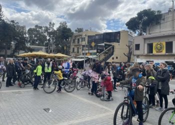 2η Πεζοτροχοβόλτα Ν.Φ.- Ν.Χ.: Μήνυμα προσβασιμότητας σε… δύο ρόδες!