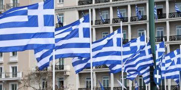 Μεγαλειώδης η παρέλαση των Ενόπλων Δυνάμεων και των Σωμάτων Ασφαλείας για την 25η Μαρτίου 1821