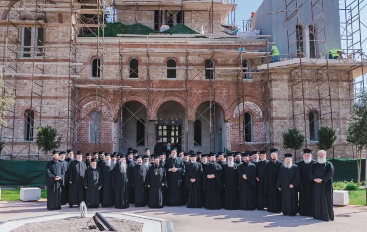 Ιερατική Σύναξη της Ιεράς Μητρόπολης στο «Ιωνικό Κέντρο»