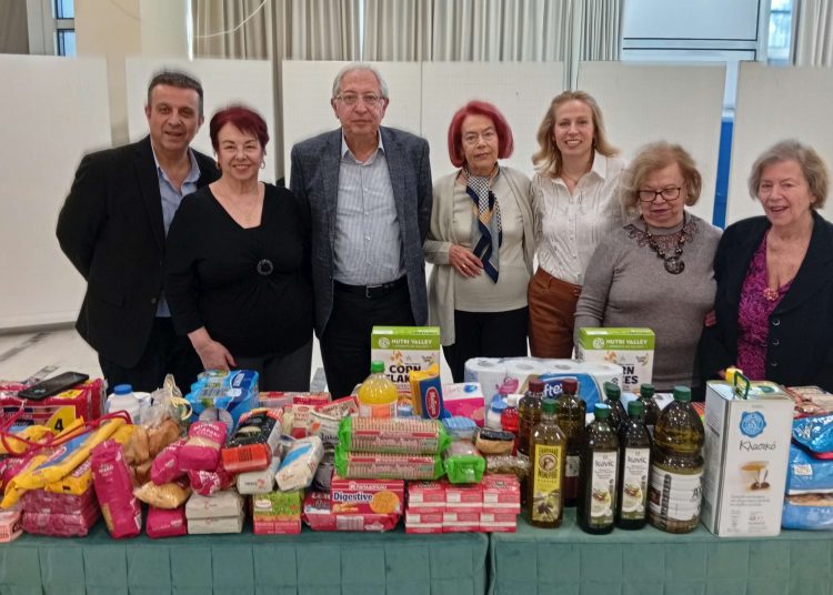 Εξωραϊστικός και Πολιτιστικός Σύλλογος Αμαρουσίου: Πασχαλινή προσφορά στους ωφελούμενους των Κοινωνικών Υπηρεσιών του Δήμου