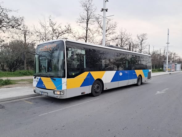 Μετά από αίτηση του Δήμου Πεντέλης και για την καλύτερη εξυπηρέτηση του επιβατικού κοινού, ο ΟΑΣΑ αποφάσισε τη μερική τροποποίηση, από 22 Απριλίου έως 23 Απριλίου της διαδρομής των λεωφορειακών γραμμών 405, 410, 530, λόγω της διεξαγωγής της εμποροπανήγυρης επ’ ευκαιρία της θρησκευτικής εορτής του Αγίου Γεωργίου στη Δημοτική Κοινότητα Μελισσίων