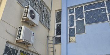 Νέα κλιματιστικά στα λύκεια του Δήμου ενόψει πανελλαδικών