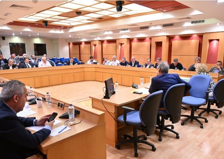 «Ηχηρό μήνυμα στήριξης των κοινωνικών υπηρεσιών των Δήμων» από την ΚΕΔΕ