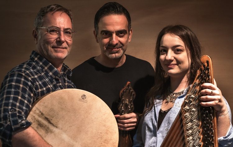 Βαγγέλης Καρίπης Trio - Γιώργος Κοντογιάννης & Κατερίνα Ζήση στο Theatre of the NO