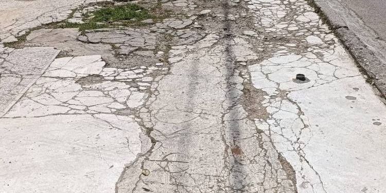 Πρόσφατη εικόνα της οδού Αποστολόπουλου, στο Κάτω Χαλάνδρι