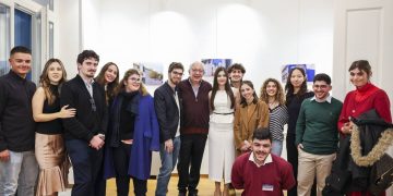 Forum Νέων Αμαρουσίου: Εγκαινιάστηκε η έκθεση φωτογραφίας «Urban Frames», λήγει το Σάββατο 4 Απριλίου