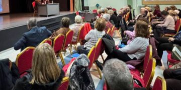 Δημοτικό Ανοικτό Πανεπιστήμιο Αγίας Παρασκευής.