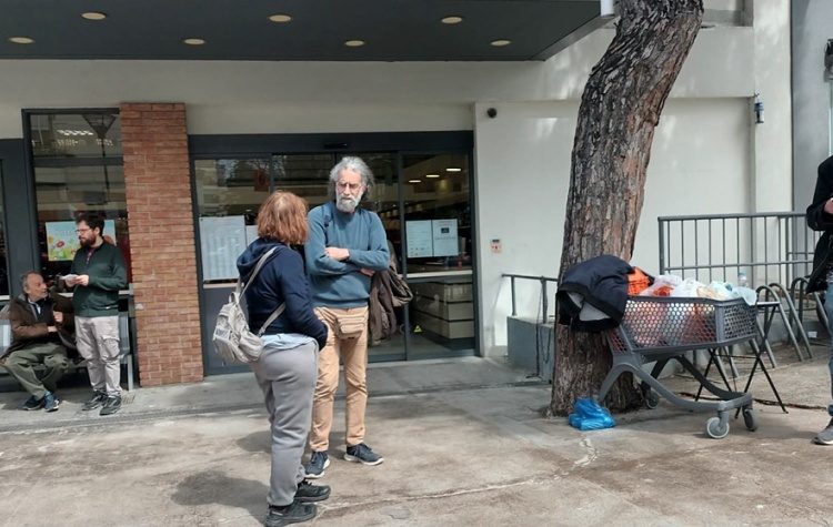 Διπλή παρέμβαση για τη στήριξη μονογονεϊκής οικογένειας