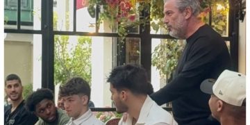 Δήμος Στασινόπουλος: «Αντέξαμε γιατί μείναμε ενωμένοι»