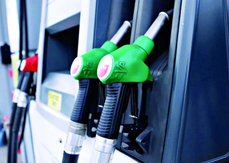 Τιμές καυσίμων: Οι Eυρωπαίοι το τολμούν…